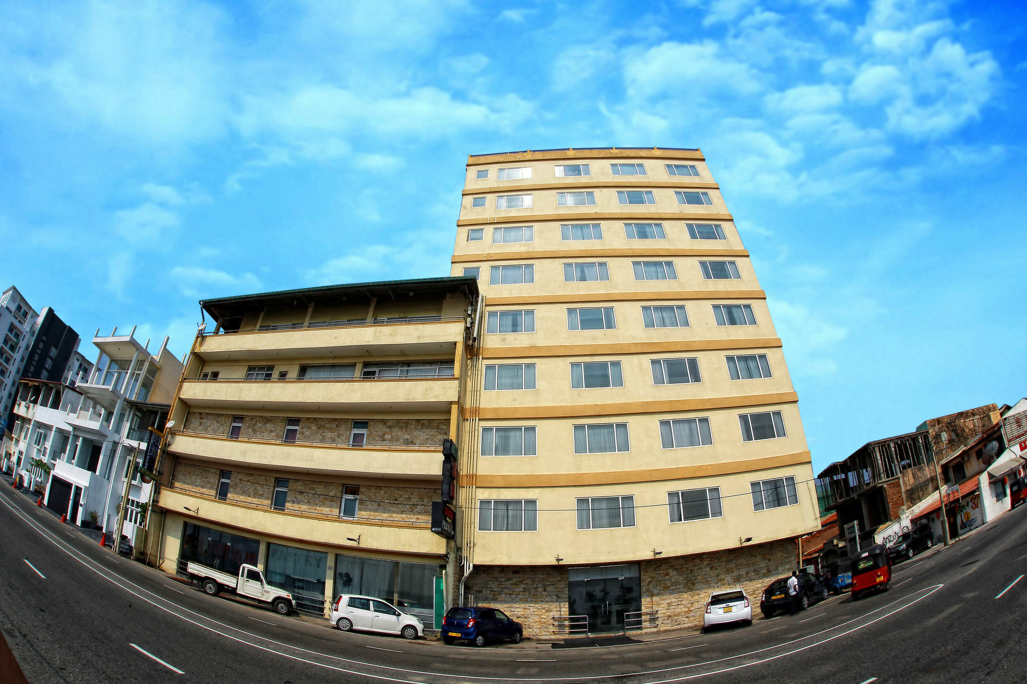 Sunhill - 3*